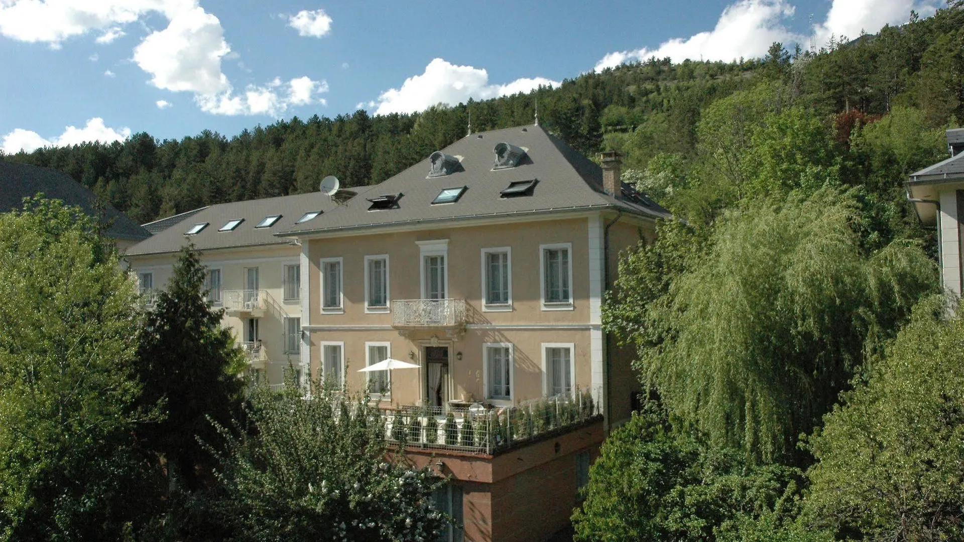 Hotel Spa Azteca Barcelonnette